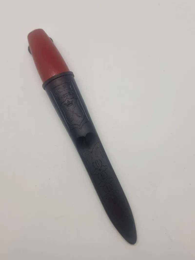 Mora kniv