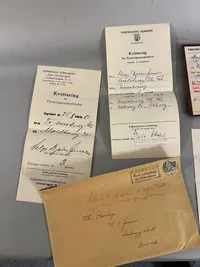 Originalt Lot fra samme mand , soldaterbog, ID disk mm. 1942 Læge