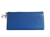 Original MCM Grained Calfskin Studded Heritage Barrel Bag – Blå & MCM Walter Continental Pung i Læder