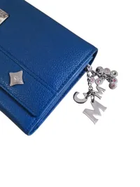 Original MCM Grained Calfskin Studded Heritage Barrel Bag – Blå & MCM Walter Continental Pung i Læder