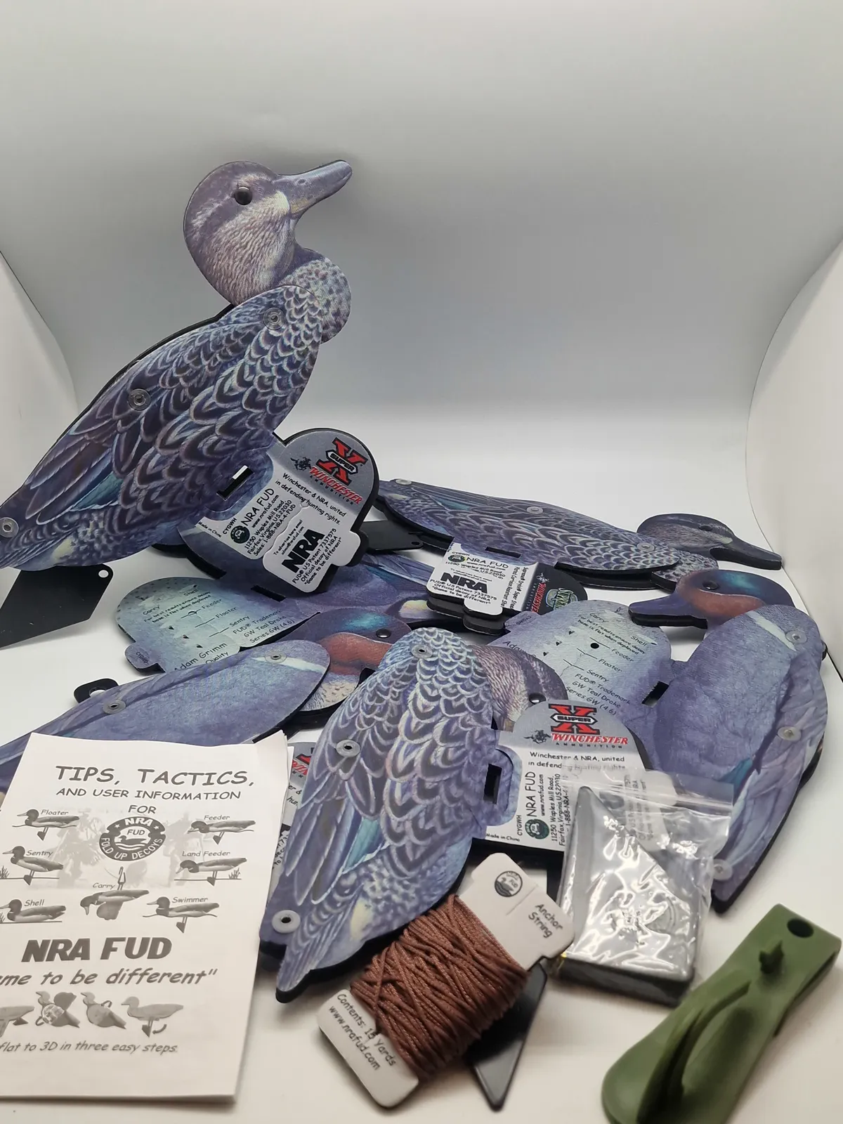 NRA FUD "Fold Up Decoys" lokkeænder, der bruges til jagt