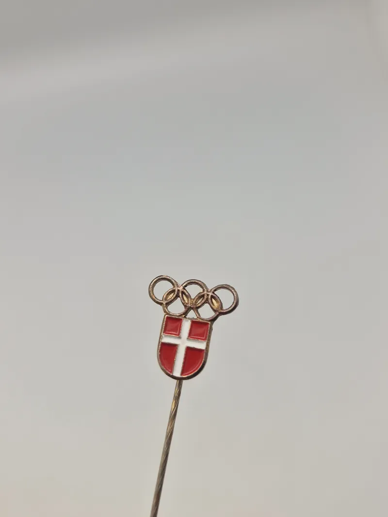 Original olympiade pin