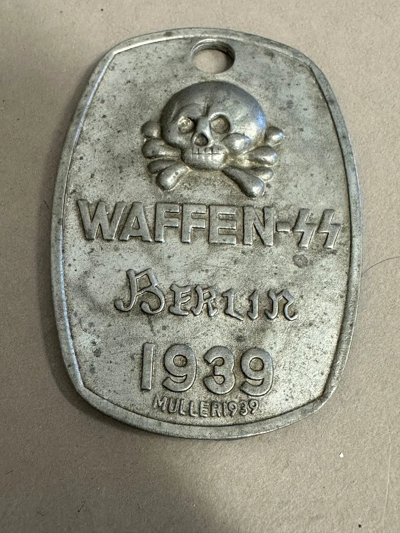 Waffen SS disk, bedre postwar