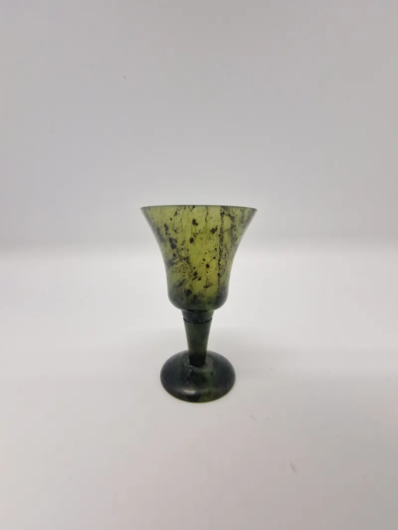 Originalt antikt kinesisk jadeglas