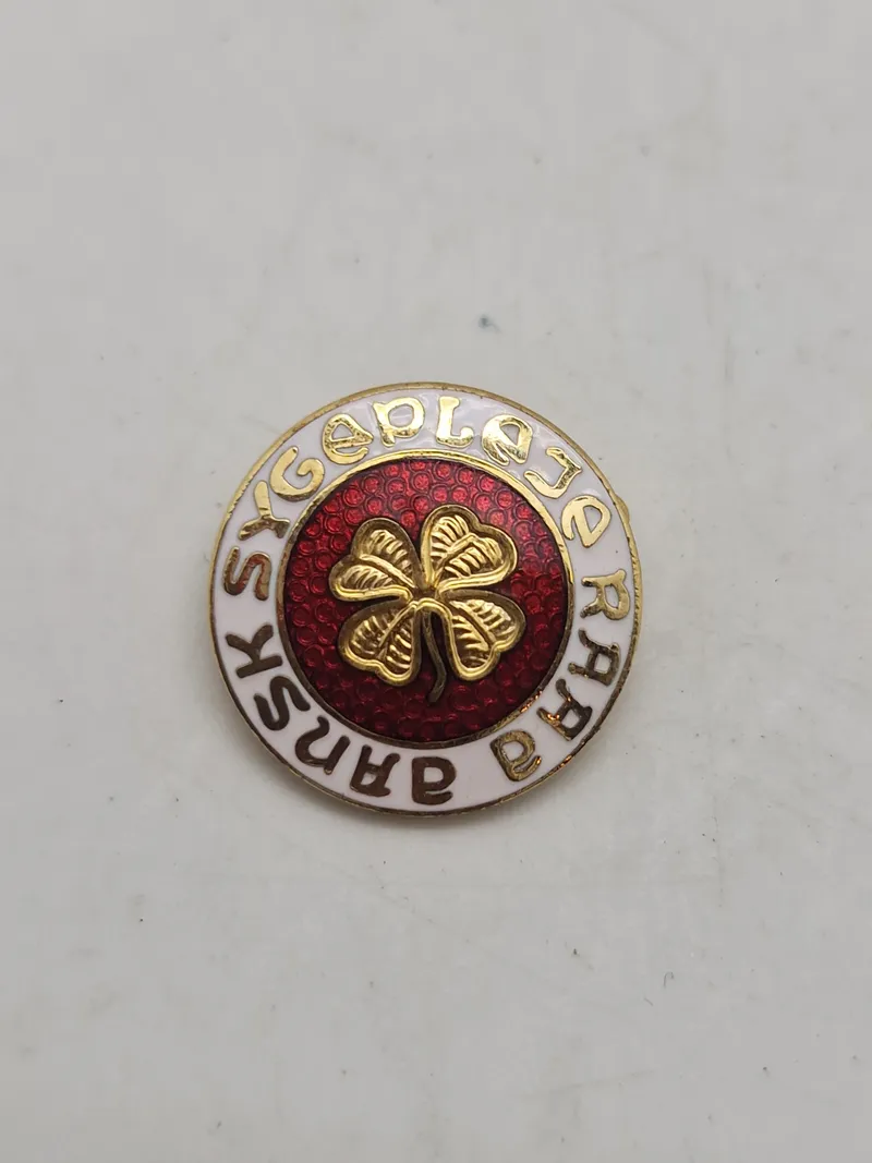 Original nål fra dansk sygeplejerske råd (miniaturen som ej skal leveres tilbage til DSR)