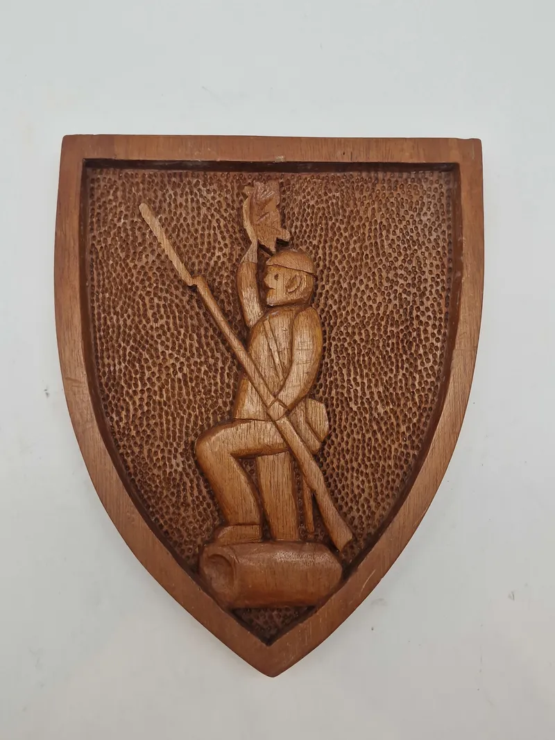 Original plakette med motiv af “Landsoldaten”
