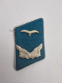 Samling original DDR, bæltespænder og kravespejle