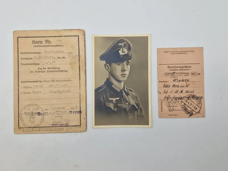Originalt Soldatenfamilienarztkarte fra Anden Verdenskrig, dateret den 8. januar 1945, samt billede