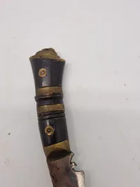 Khukri kniv, rang og æske til patroner