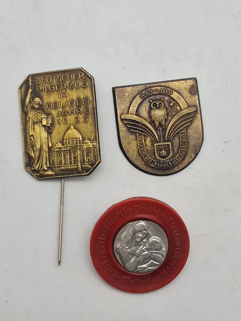 Samling tyske pins