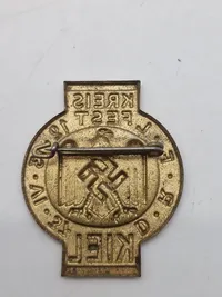 Original badge fra et "Kreisfest" (distriktsfest) afholdt i Kiel den 12.-13. juni 1937