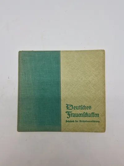 Originalt Deutsches Frauenschaffen

Jahrbuch der Reichsfrauenführung