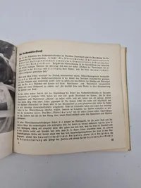 Originalt Deutsches Frauenschaffen

Jahrbuch der Reichsfrauenführung