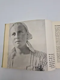 Originalt Deutsches Frauenschaffen

Jahrbuch der Reichsfrauenführung