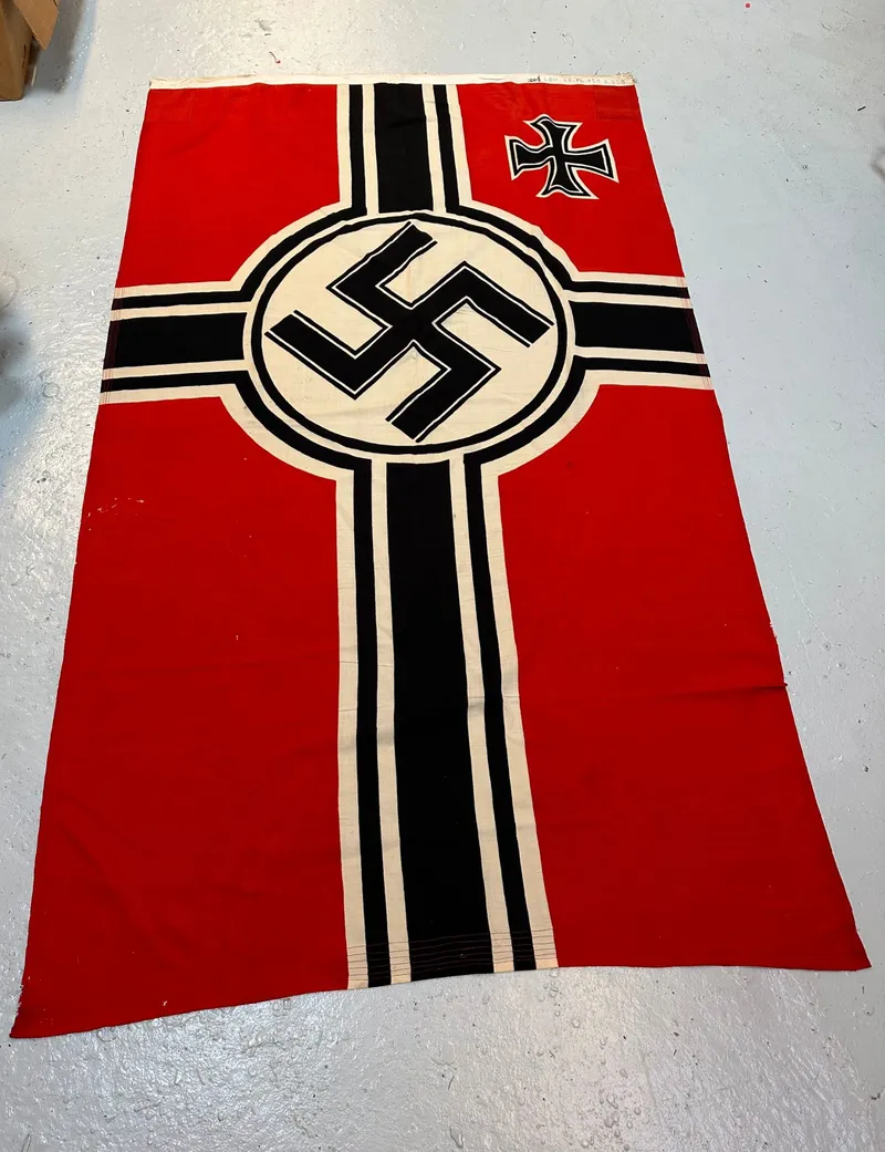 Originalt stort Kriegsmarine flag WW2