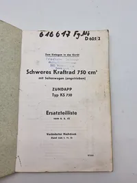 Zum Einlegen in das Gerät
Schweres Kraftrad 750 cm³
mit Seitenwagen (angetrieben)
ZUNDAPP
Typ KS 750
Ersatzteilliste
vom 6. 6. 42