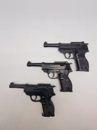 Samling Jackson legetøjspistoler som P38’ere