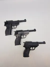 Samling Jackson legetøjspistoler som P38’ere