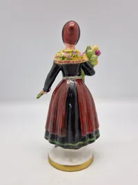 Royal Copenhagen figur (Folkedragt)