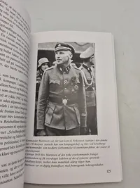 I krig for Danmark - en danskers oplevelser på østfronten. Signeret af forfatteren