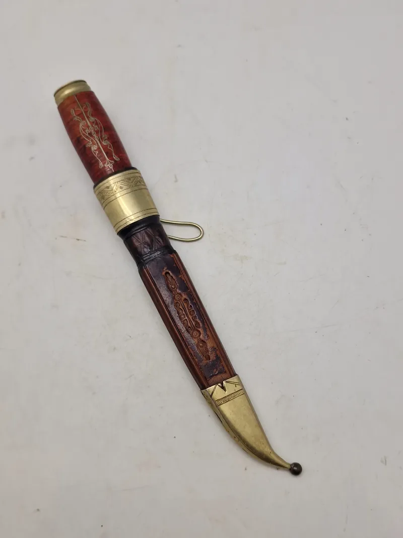 Original finsk Puukko kniv - ekstremt veludført