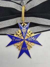 Pour le Mérite, Exhibition Example by Steinhauer & Lück