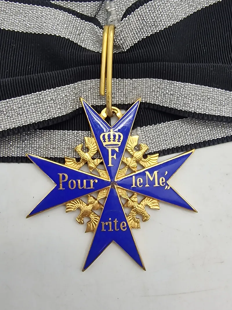 Pour le Mérite, Exhibition Example by Steinhauer & Lück