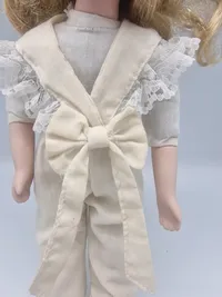 Porcelæns dukke