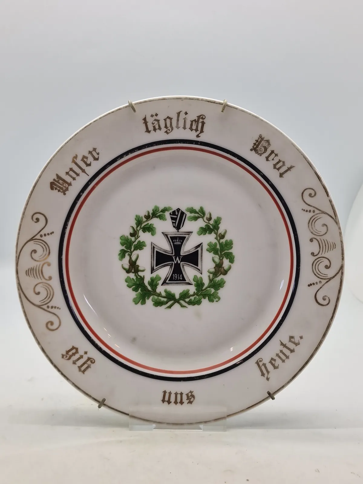 Original tysk ww1 tallerken med inskriptionen Unser täglich Brot gib uns heute." (Vores daglige brød giv os i dag.)