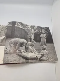 Denne Bog er udgivet i Anledning af
KONG CHRISTIAN X 70 AARS DAG
den 26. September 1940