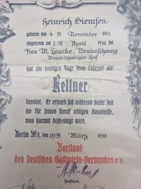 Lehrbrief, som er et historisk dokument, der bekræfter, at Heinrich Siemsen har afsluttet sin læretid som tjener (Kellner).