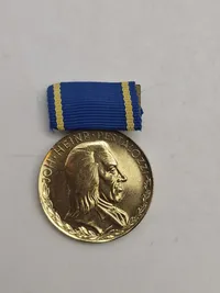 Pestalozzi-medaljen for tro tjeneste fra DDR. 1-2-3
