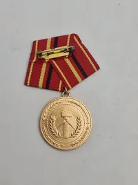 (Medaille für hervorragende Kampf- und Einsatzbereitschaft) 1-2-3
