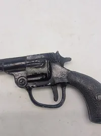 Samling ældre hundeprop pistoler mm