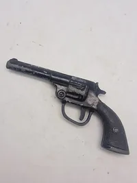 Samling ældre hundeprop pistoler mm