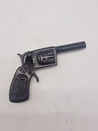 Samling ældre hundeprop pistoler mm