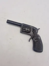 Samling ældre hundeprop pistoler mm