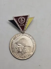 NVA Reservistenabzeichen” 1-2-3