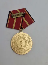 Verdienstmedaille der Nationalen Volksarmee. 1-2-3