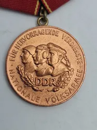 Verdienstmedaille der Nationalen Volksarmee. 1-2-3