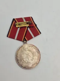 Verdienstmedaille der Nationalen Volksarmee. 1-2-3