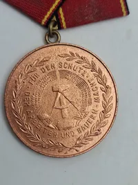 Verdienstmedaille der Nationalen Volksarmee. 1-2-3