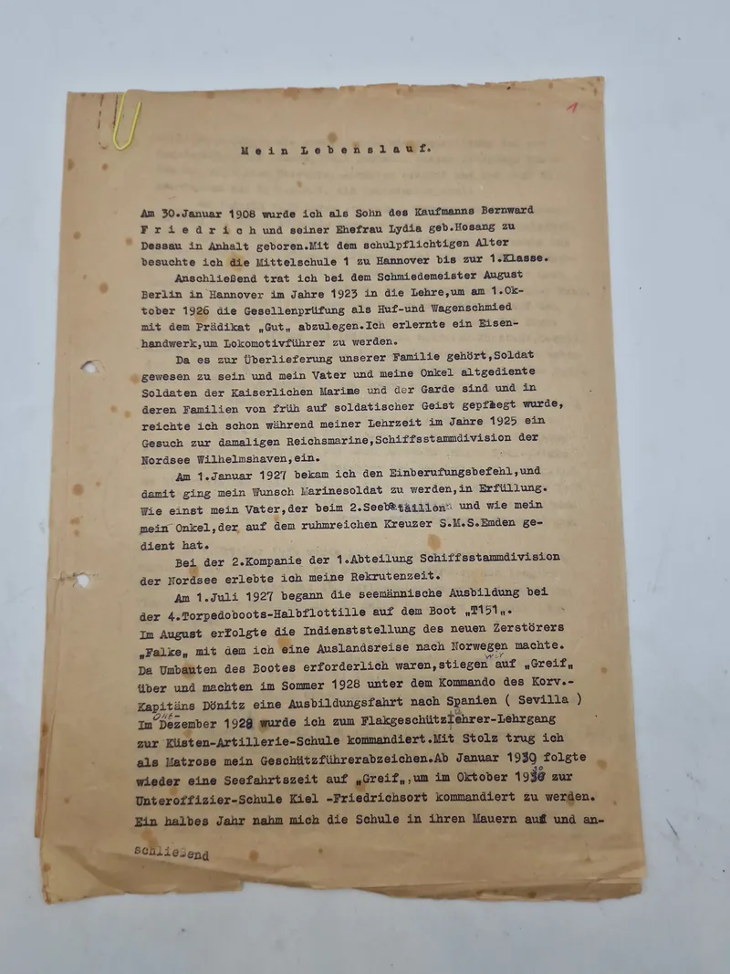 Originalt “Mein Lebenslauf" (mit livsforløb), der beskriver en mands liv og karriere i den tyske flåde - ww2