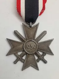 Originalt Kriegsverdienstkreuz) af 2. klasse med sværd