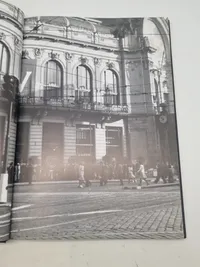 Prague
IN THE SHADOW OF THE SWASTIKA
A HISTORY OF THE GERMAN OCCUPATION 1939-1945