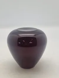 Holmegaard “Ruby” vase designet af Per Lütken, katalog 1953