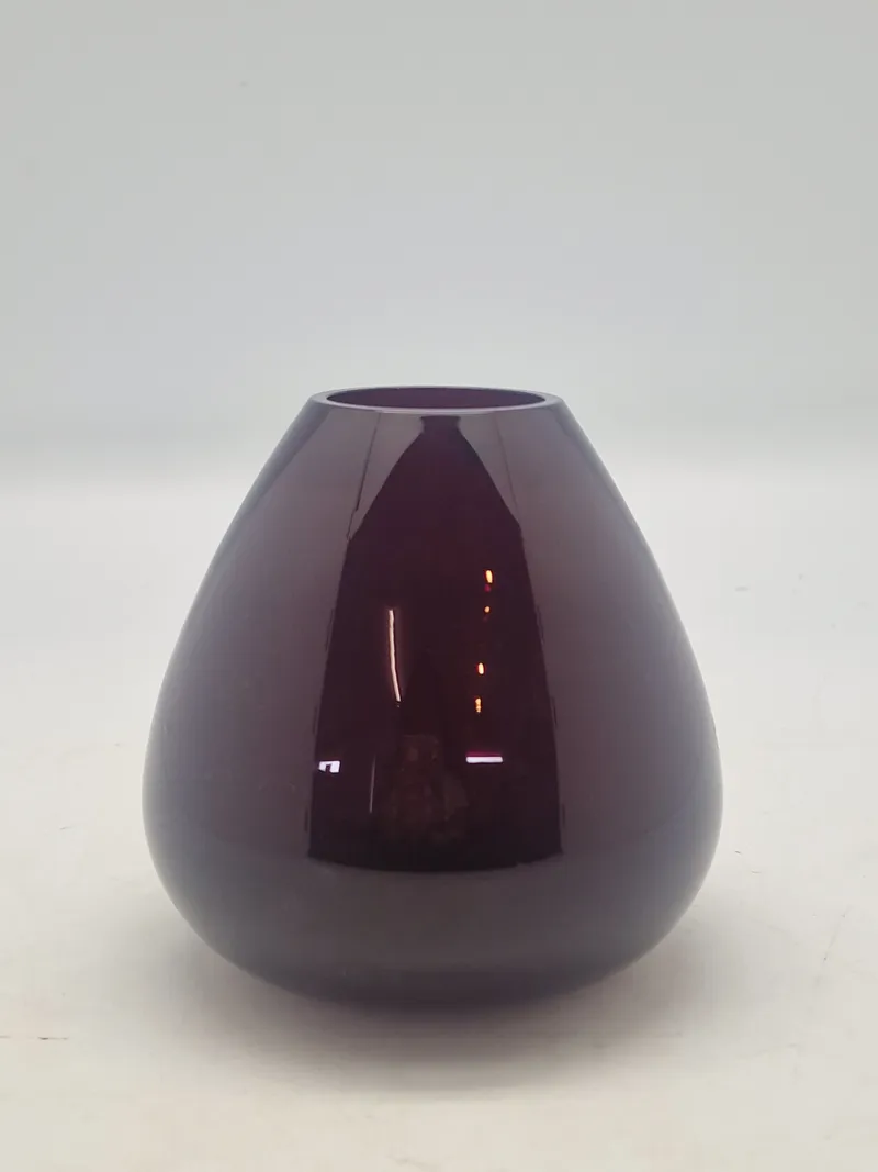 Holmegaard “Ruby” vase designet af Per Lütken, katalog 1953