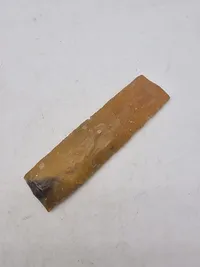 Originalt stykke af flintesværd, dansk stenalder