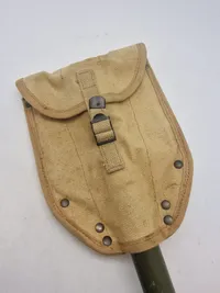 Original US feltspade fra ww2 - genbrugt efter krigen