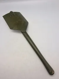 Original US feltspade fra ww2 - genbrugt efter krigen